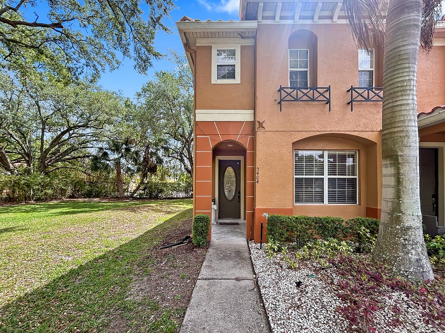 Furnished Finder property 1042954_1 photo 10