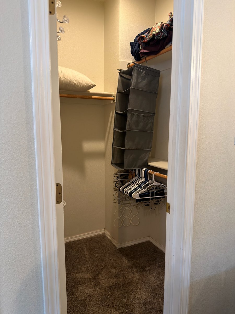 Furnished Finder property 1042957_1 photo 11