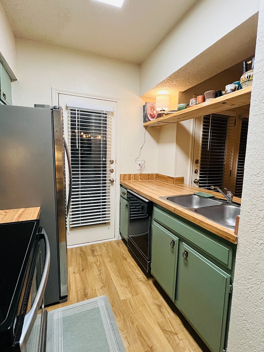 Furnished Finder property 1042975_1 photo 15
