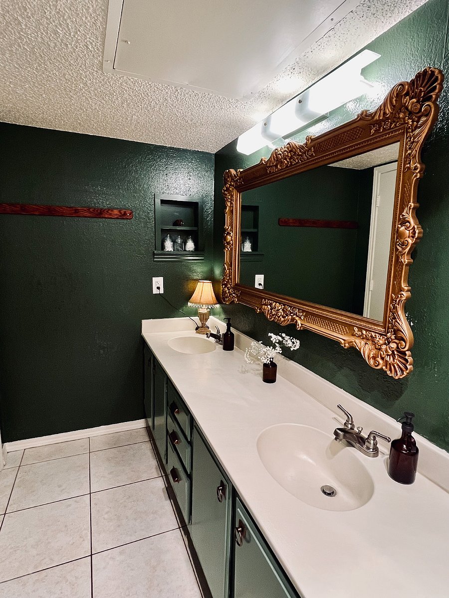 Furnished Finder property 1042975_1 photo 25