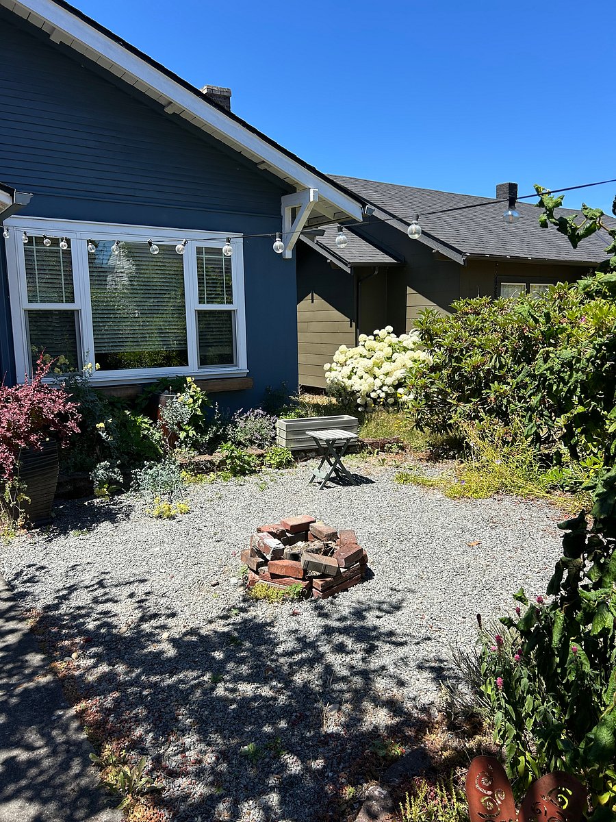Furnished Finder property 1042981_1 photo 3