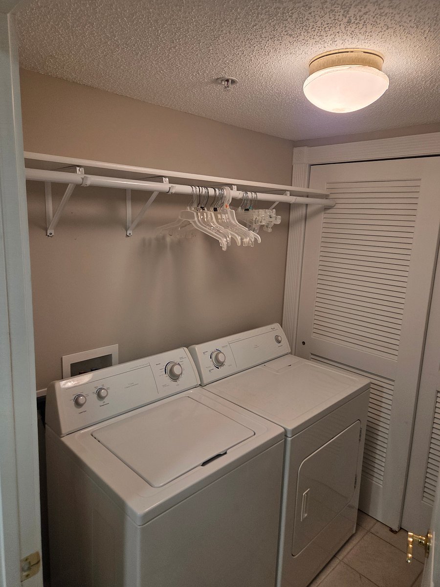 Furnished Finder property 1043000_1 photo 13
