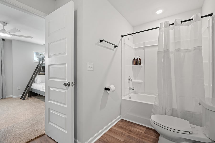 upstairs bedroom with full bath