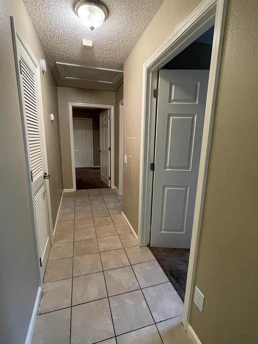 Furnished Finder property 1043034_1 photo 12
