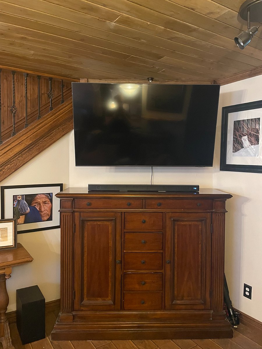 Downstairs private TV