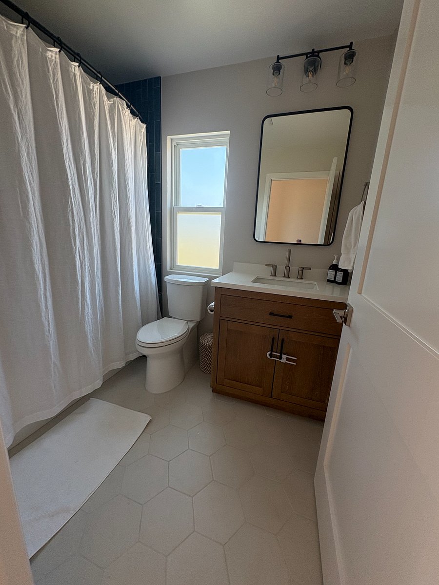 Furnished Finder property 1043108_1 photo 6