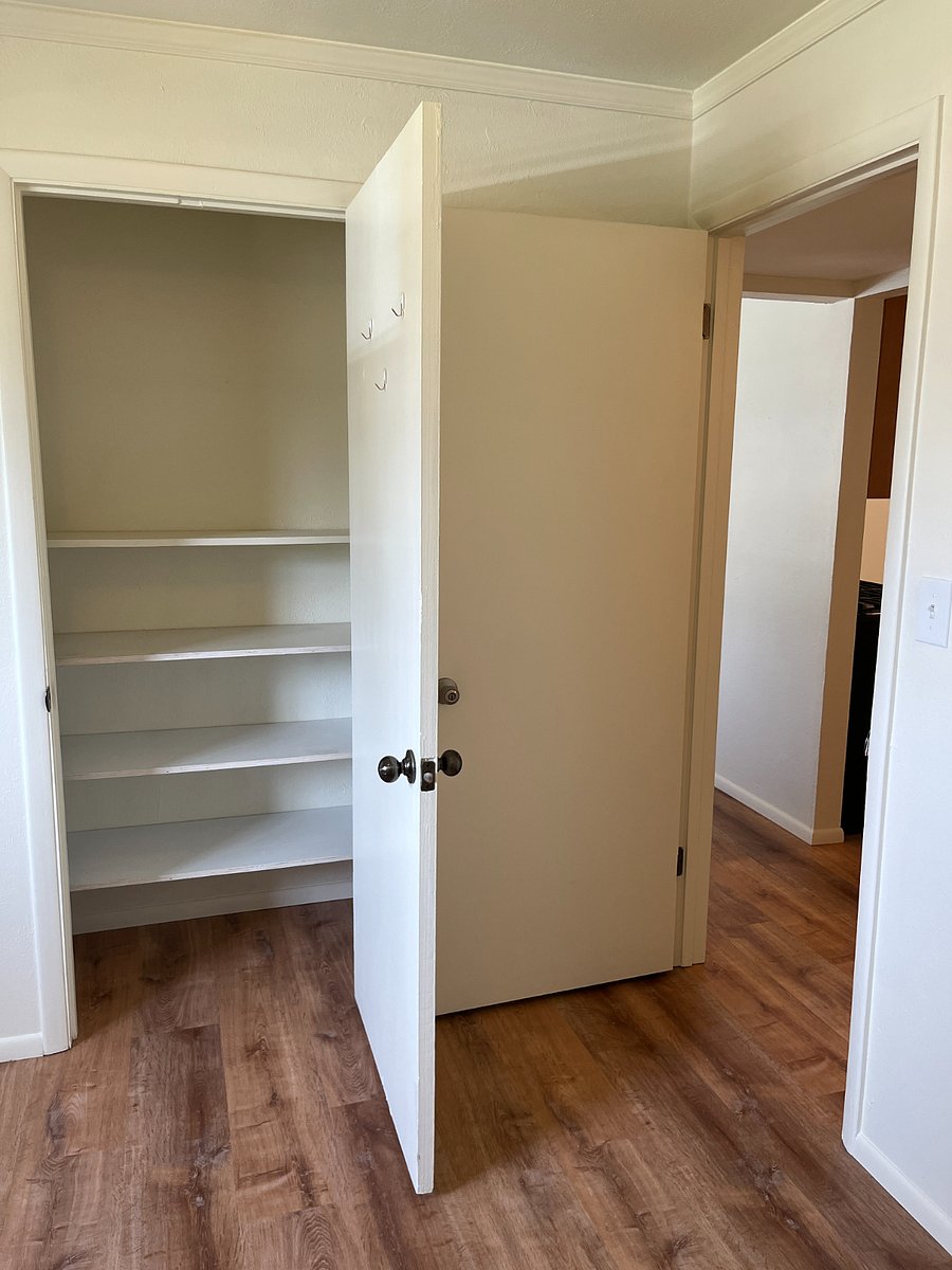 Furnished Finder property 1043109_1 photo 12