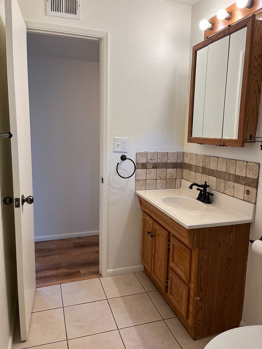 Furnished Finder property 1043109_1 photo 8
