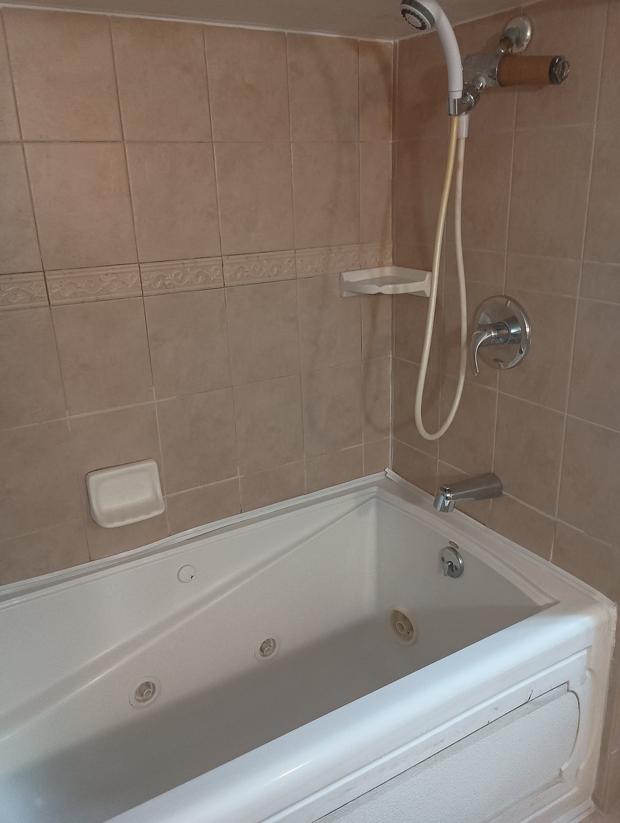 Furnished Finder property 1043120_1 photo 8