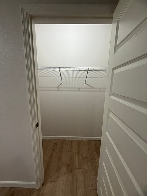 Furnished Finder property 1043122_1 photo 5