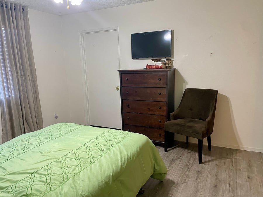Furnished Finder property 1043134_1 photo 13