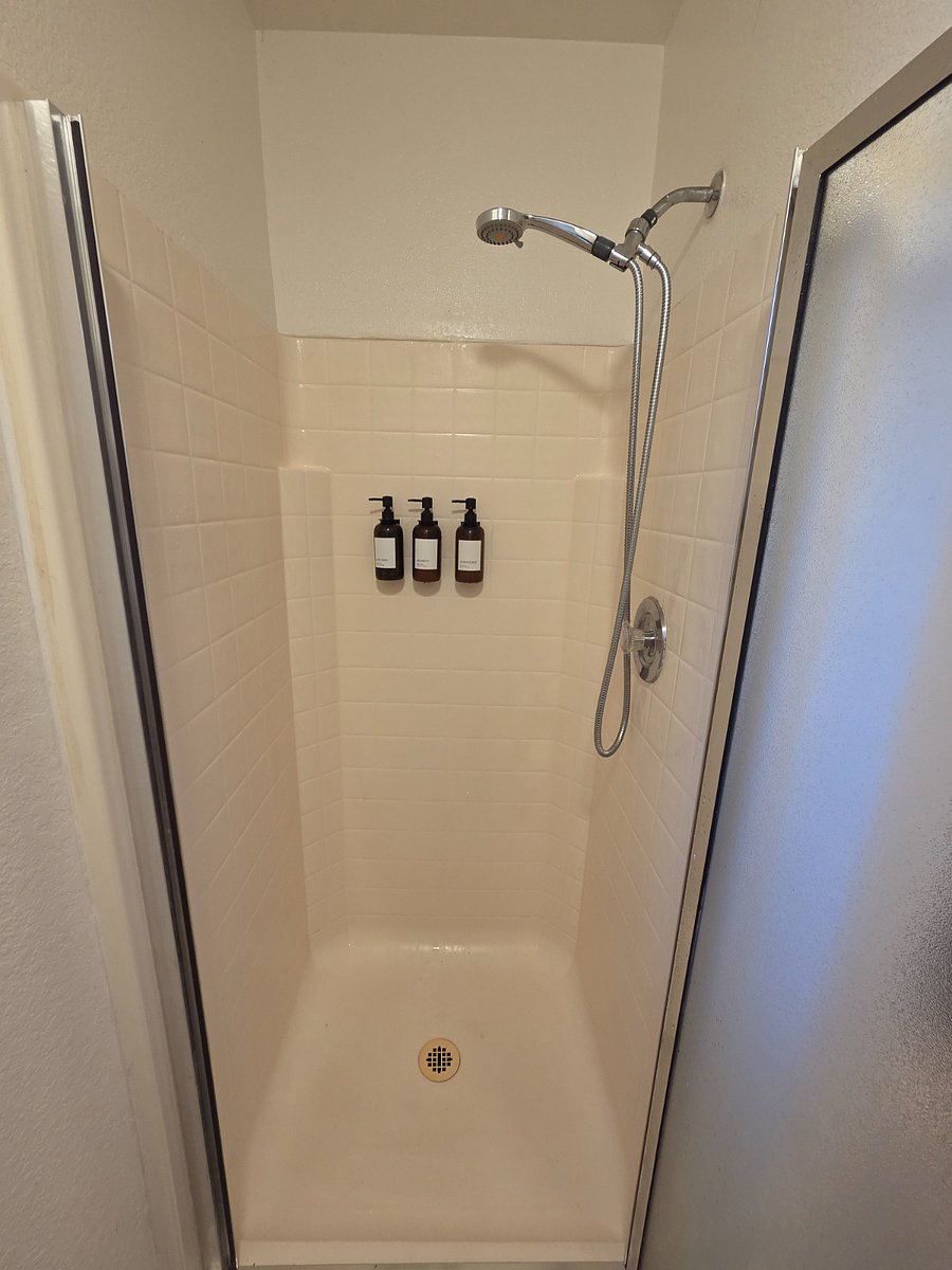 Furnished Finder property 1043158_1 photo 3