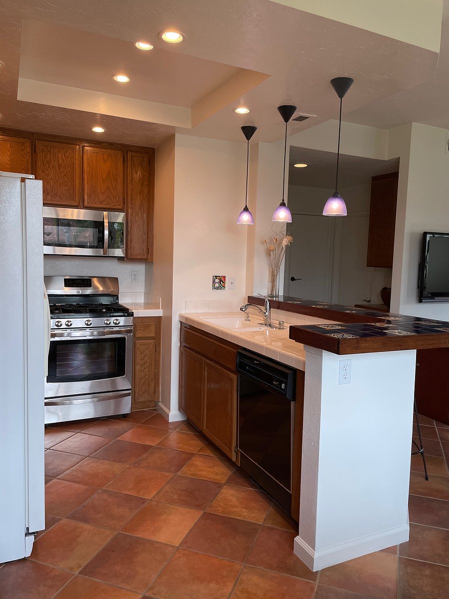 Kitchen cabinets are now white
