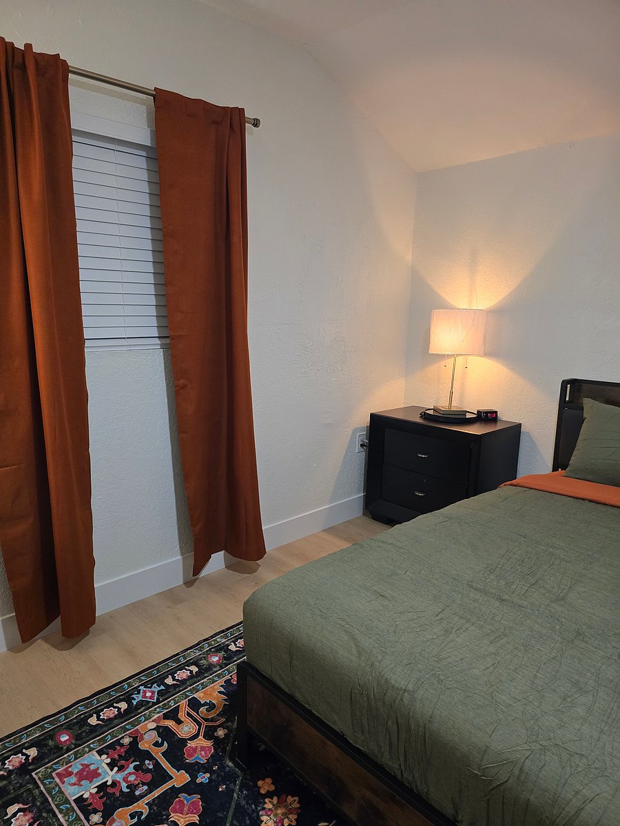 Furnished Finder property 1043194_1 photo 10