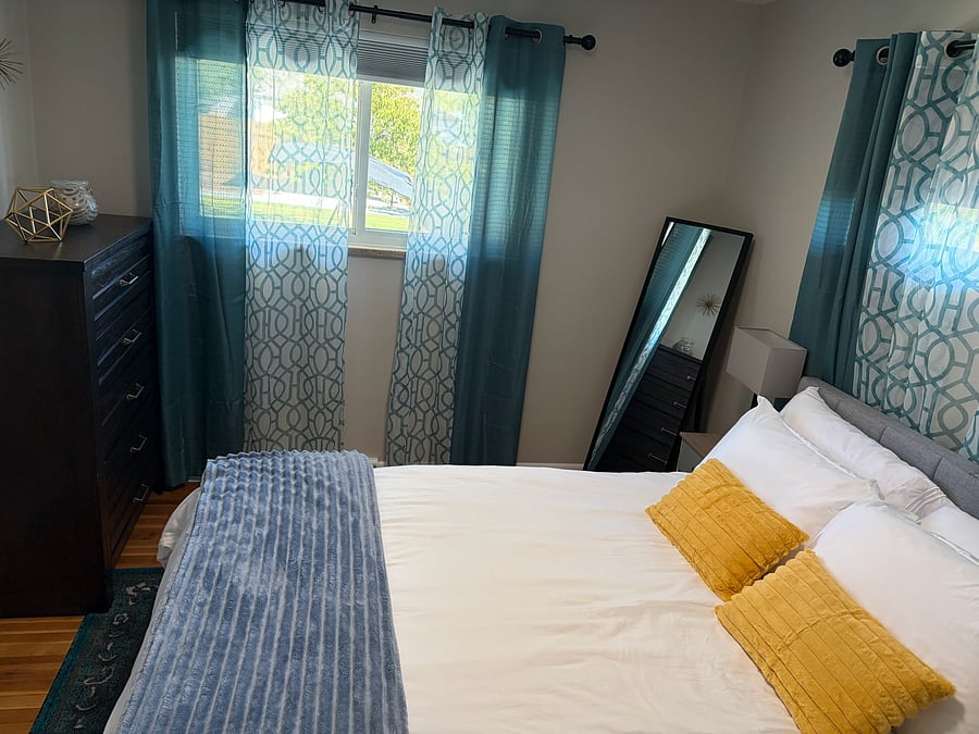 Let in the natural light, or close the blackout blinds for darkness.