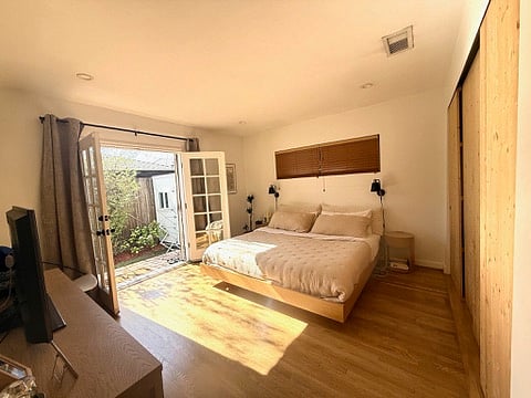Furnished Finder property 1043236_1 photo 9