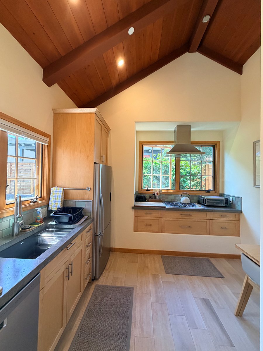 Furnished Finder property 1043270_1 photo 3