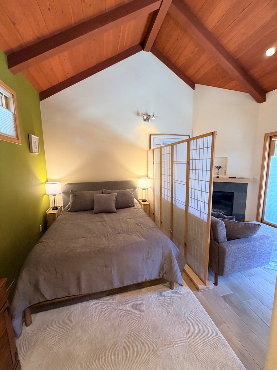 Furnished Finder property 1043270_1 photo 10
