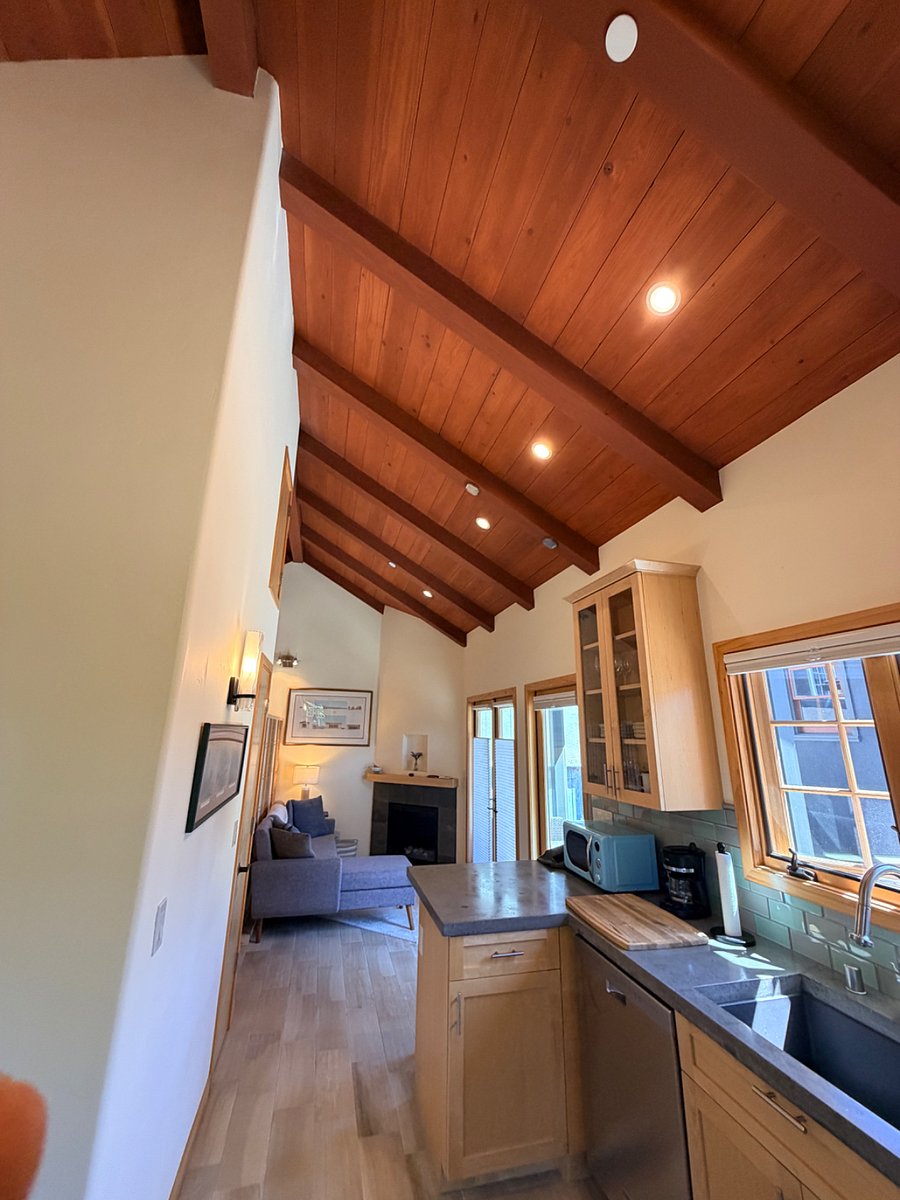 Furnished Finder property 1043270_1 photo 12