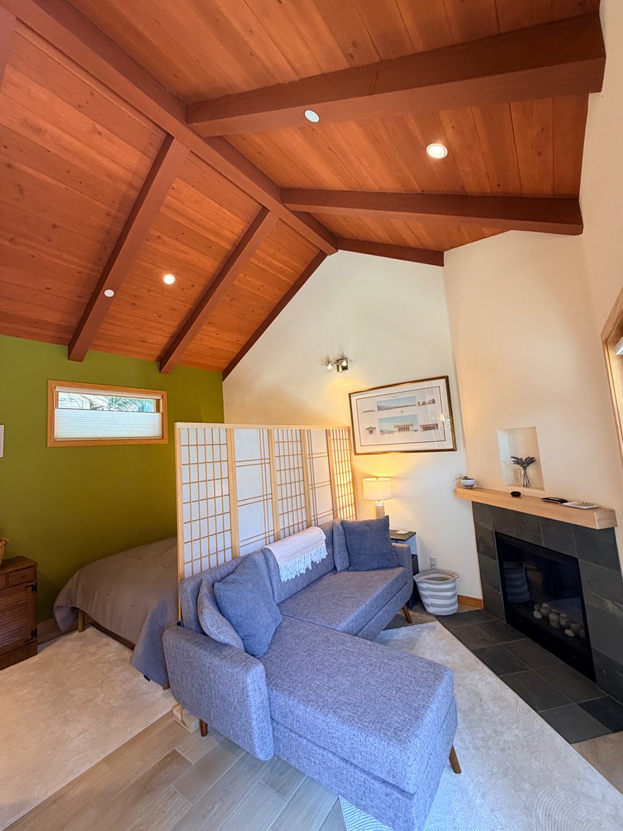 Furnished Finder property 1043270_1 photo 16