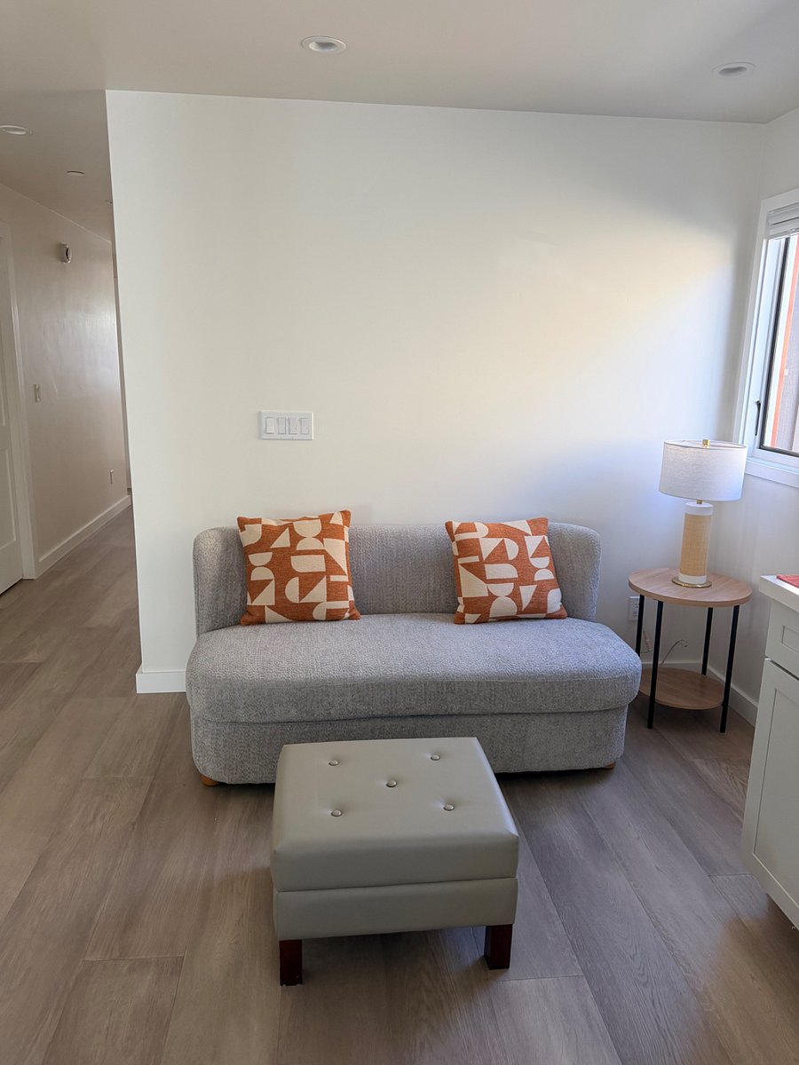 Furnished Finder property 1043270_2 photo 9