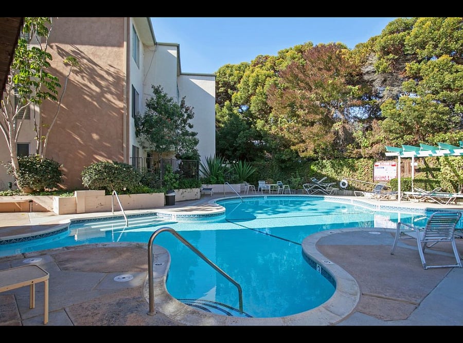 Furnished Finder property 1043281_1 photo 7