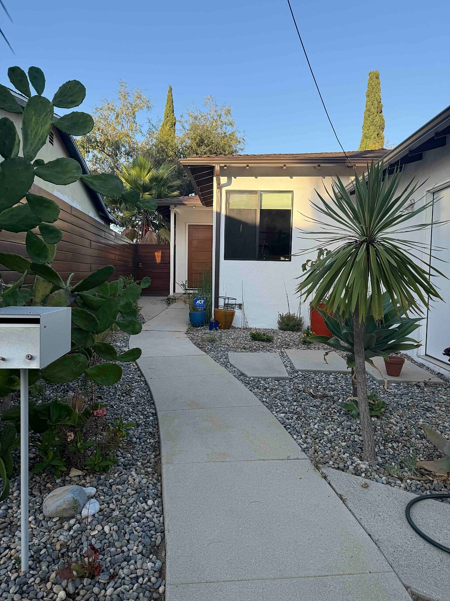 Furnished Finder property 1043300_1 photo 11