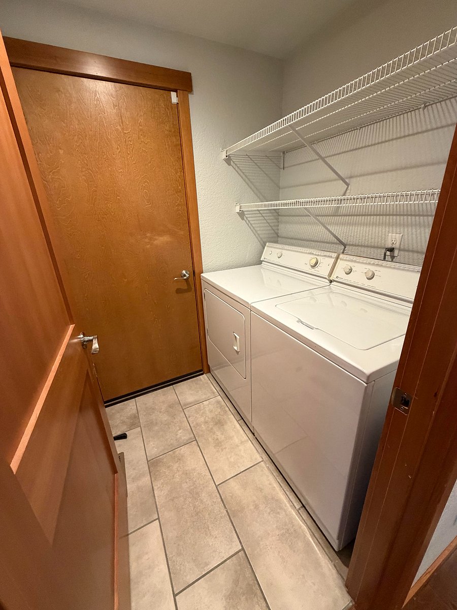 Furnished Finder property 1043304_1 photo 15