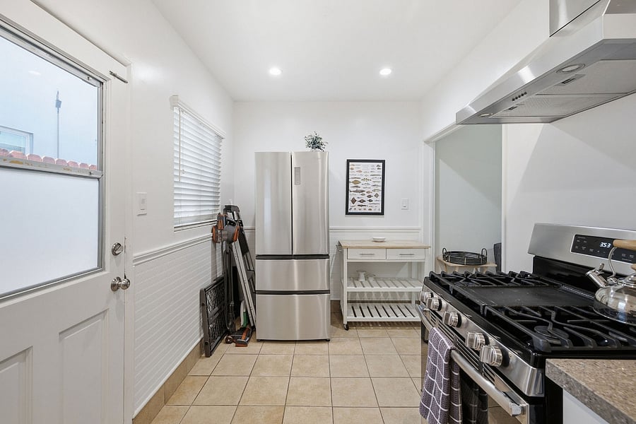 Furnished Finder property 1043308_1 photo 10