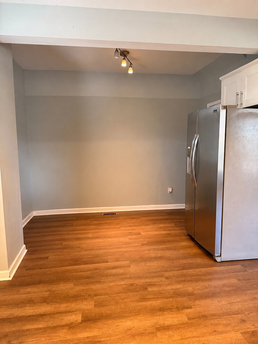 Extra Space in Kitchen, option to use for additional storage/shelving or small pets' corner