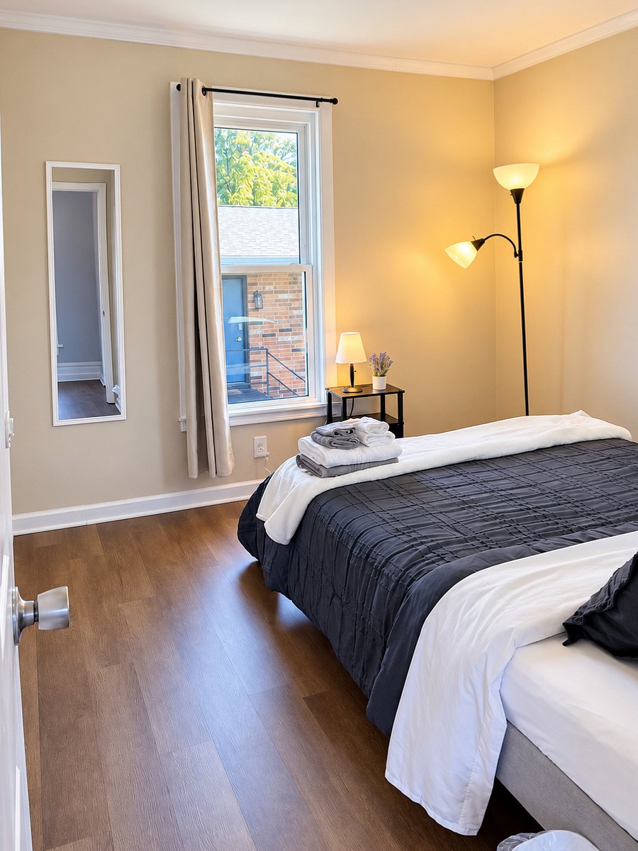 Bedroom 3 - Queen Bed