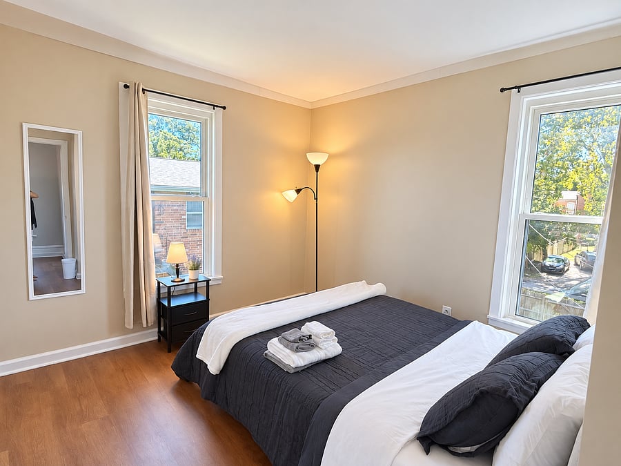 Bedroom 3 - Queen Bed