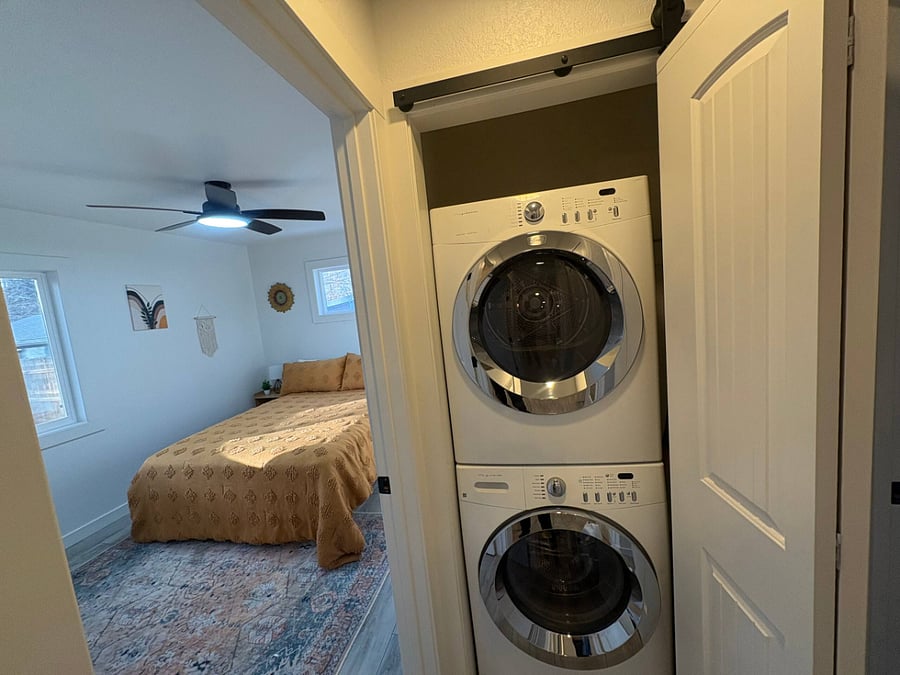 Furnished Finder property 1043373_1 photo 12