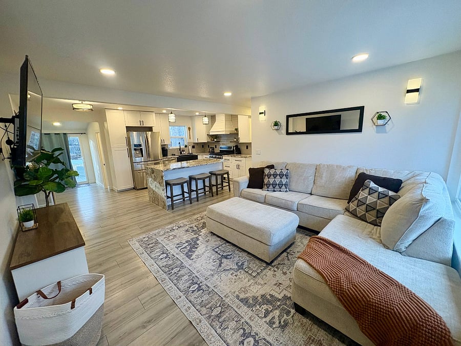 Furnished Finder property 1043373_1 photo 3