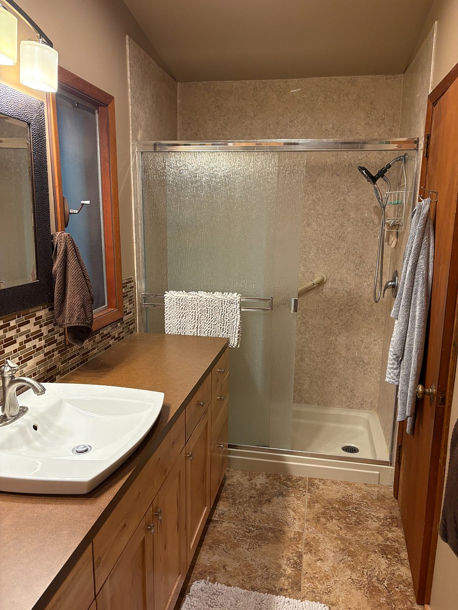 Master Bath & Shower