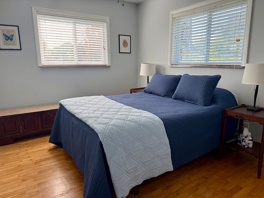 Bedroom 2 (Queen)