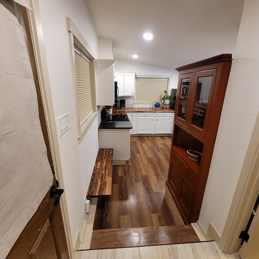Furnished Finder property 1043427_1 photo 8