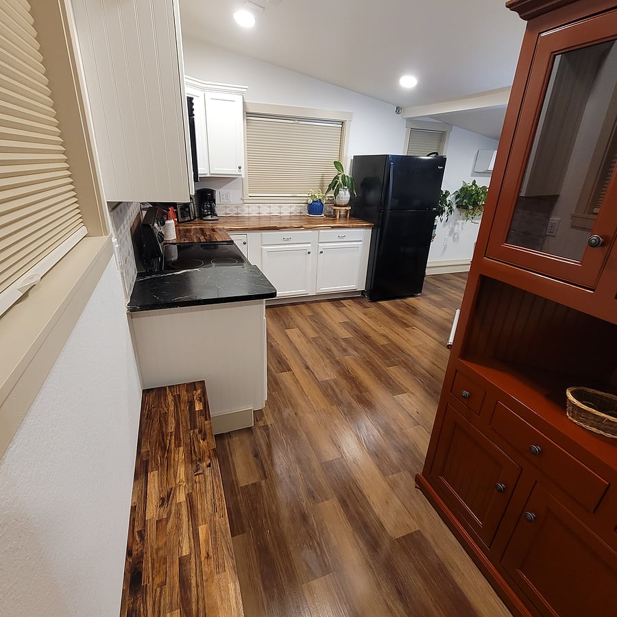 Furnished Finder property 1043427_1 photo 9