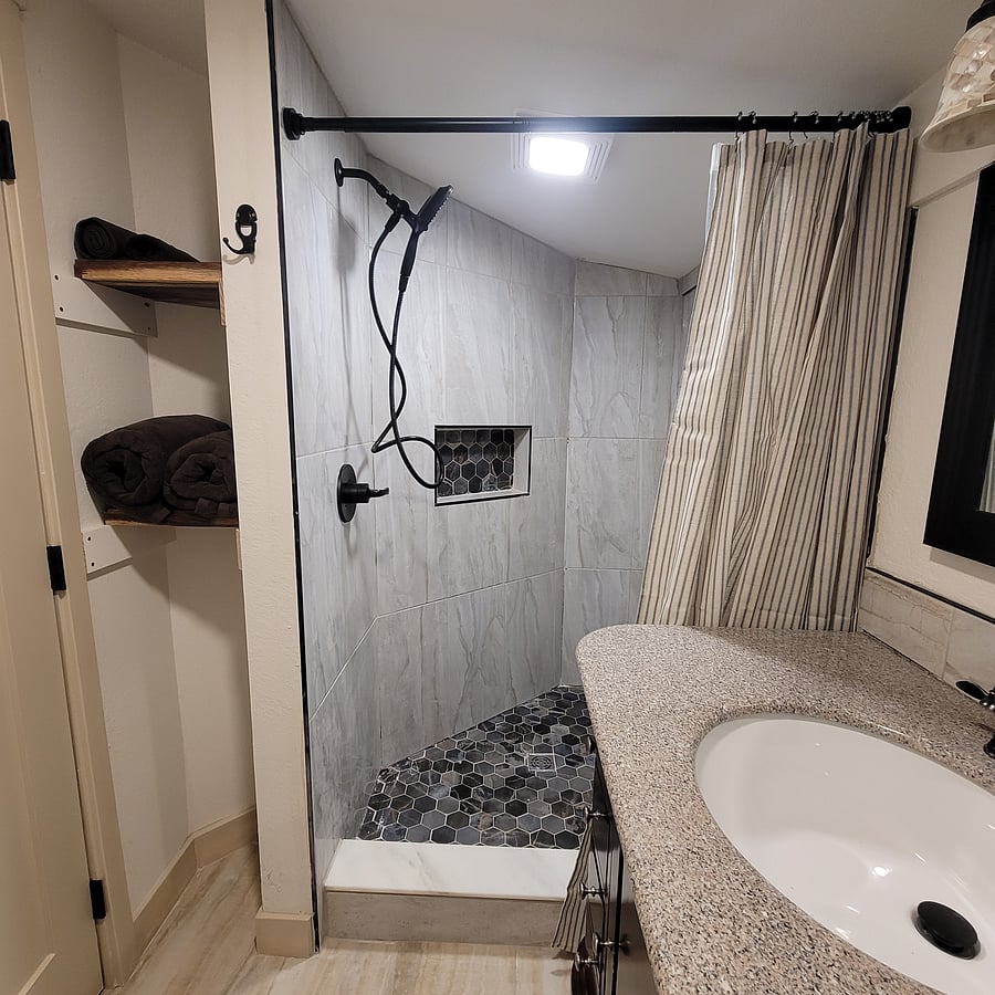 Furnished Finder property 1043427_1 photo 15