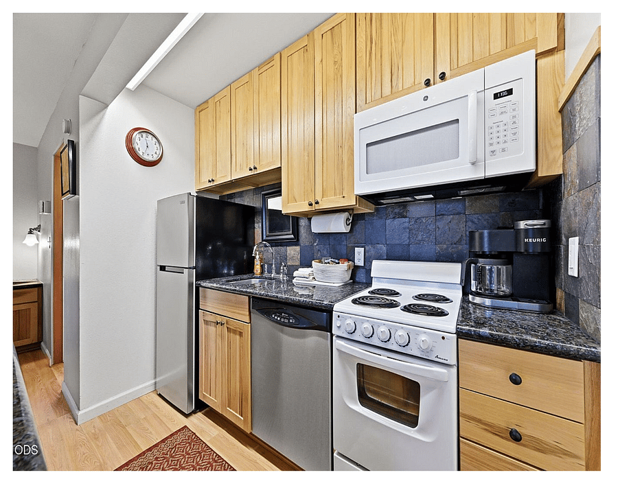 Furnished Finder property 1043460_1 photo 7