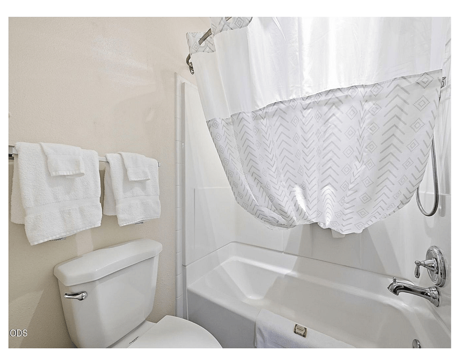 Furnished Finder property 1043460_1 photo 12