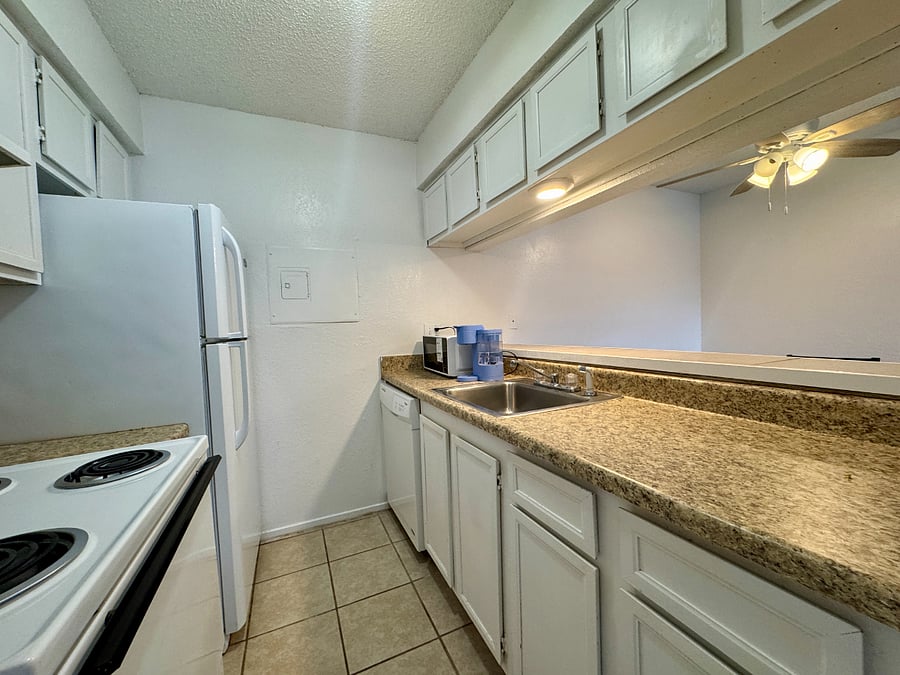 Furnished Finder property 1043475_1 photo 5