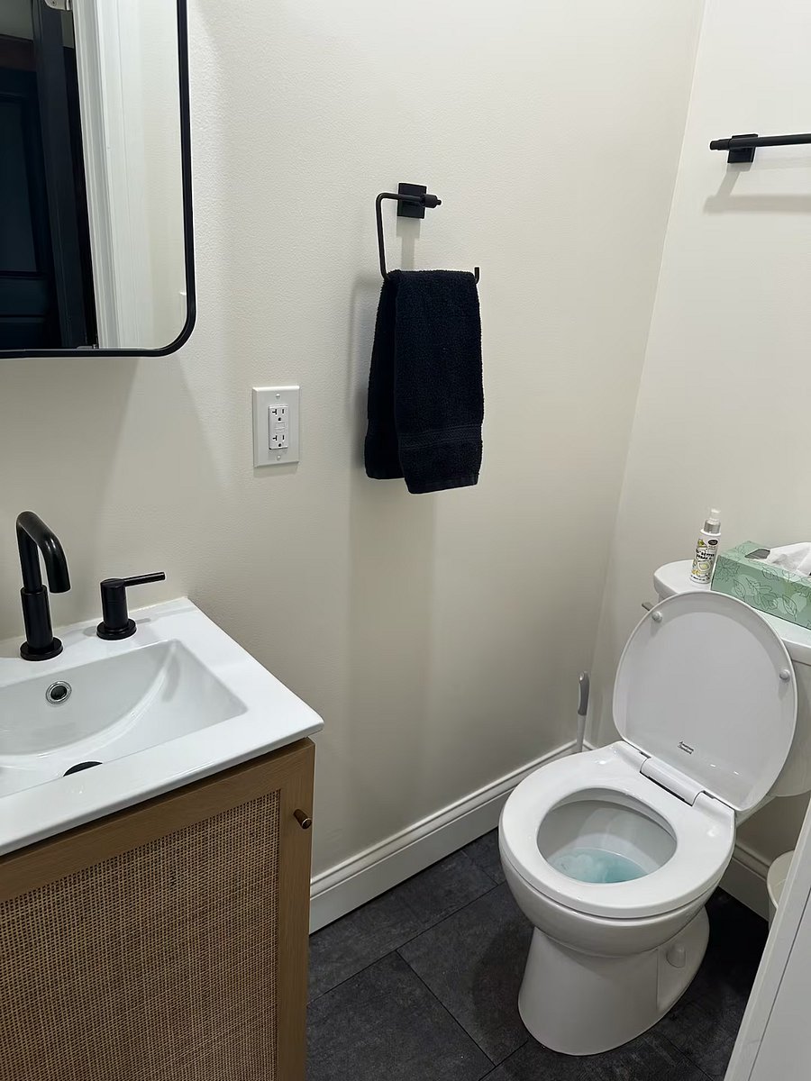 Furnished Finder property 1043477_1 photo 11