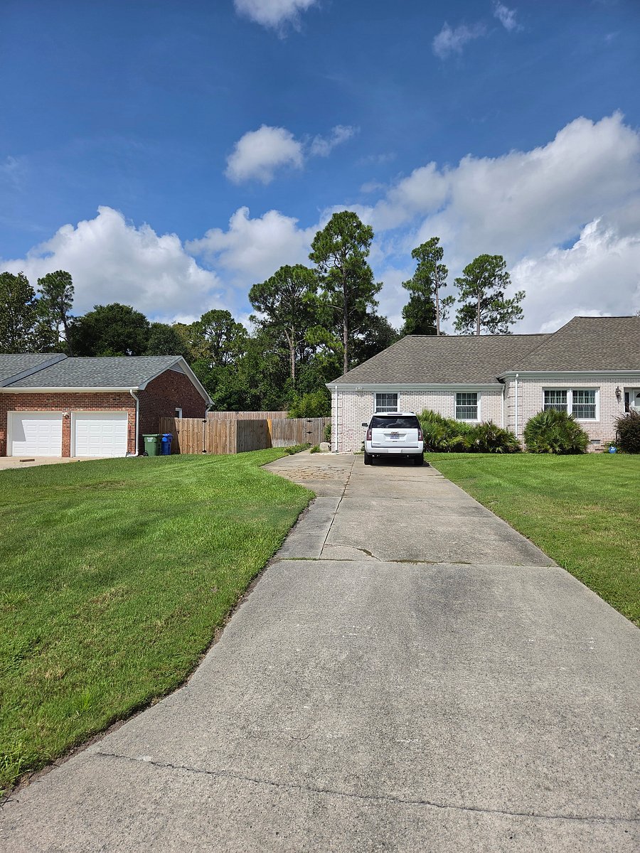 Furnished Finder property 1043478_1 photo 2