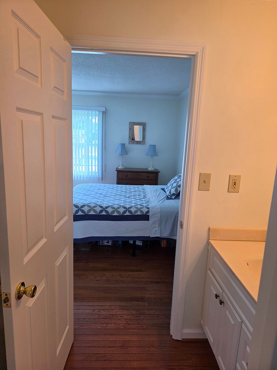 Furnished Finder property 1043478_1 photo 38