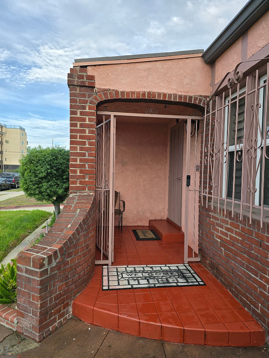 Furnished Finder property 1043487_1 photo 3