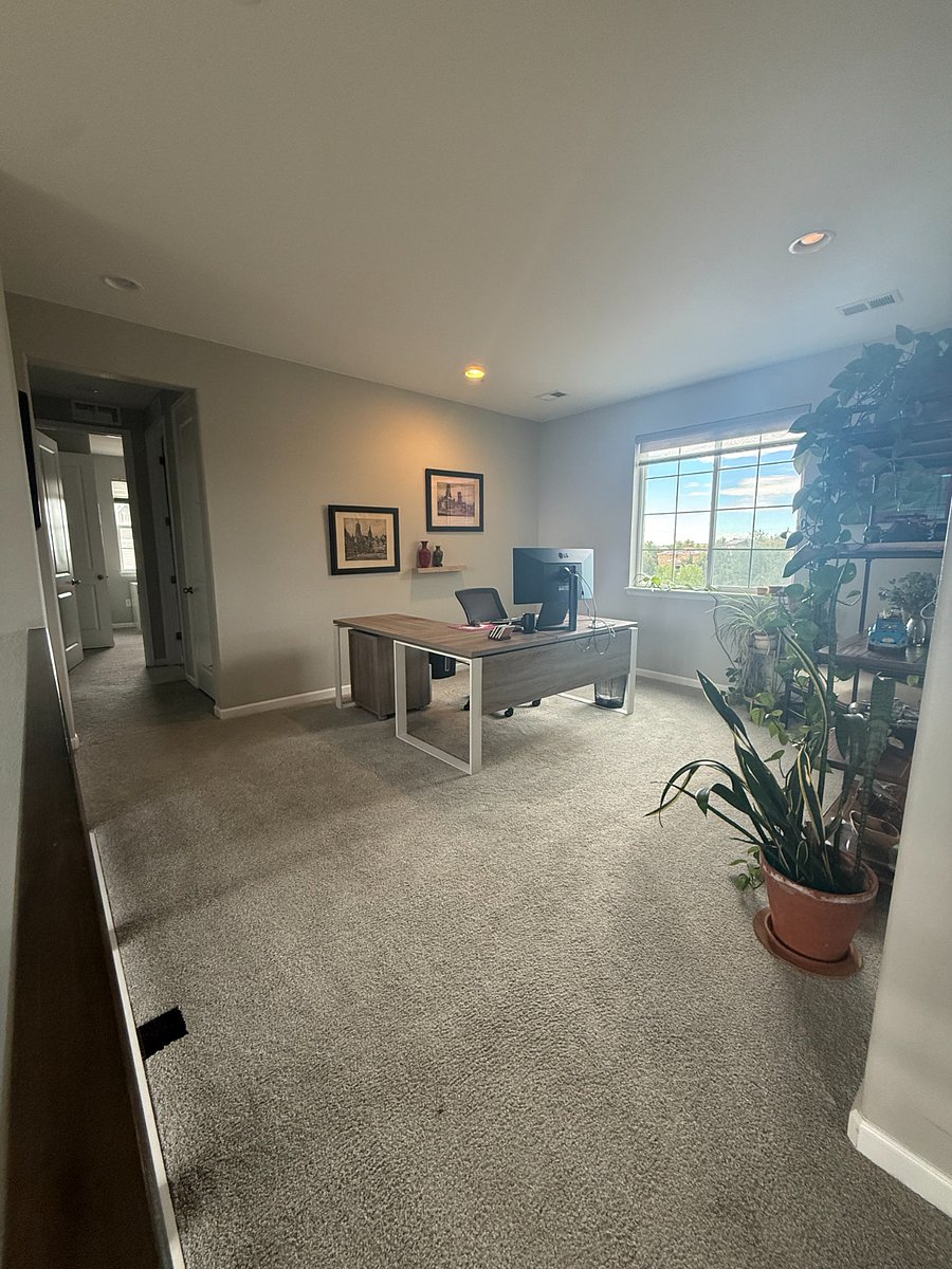 Upstairs loft second working area. (monitor not included)