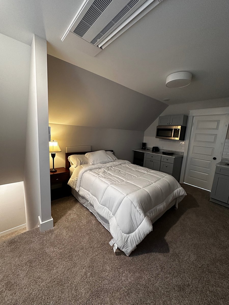 Furnished Finder property 1043516_1 photo 9