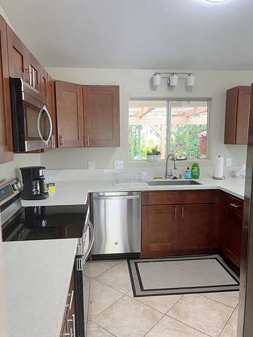 Furnished Finder property 1043526_1 photo 7