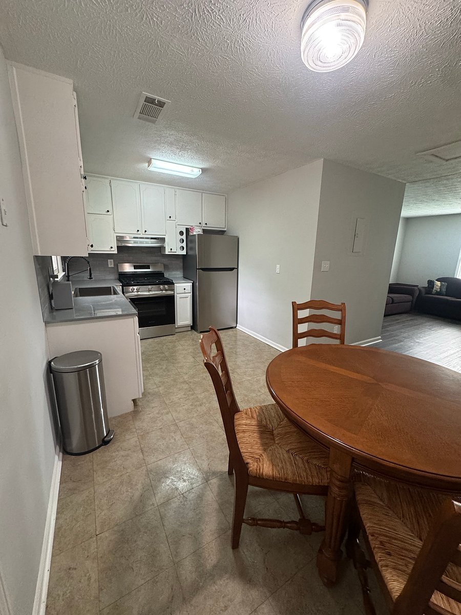 Furnished Finder property 1043538_1 photo 3